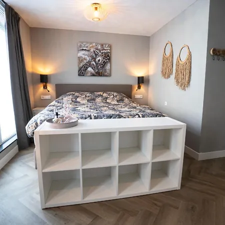 Bed and breakfast Parade Elluf 3*