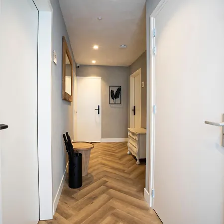 Parade Elluf Bed and breakfast 3*